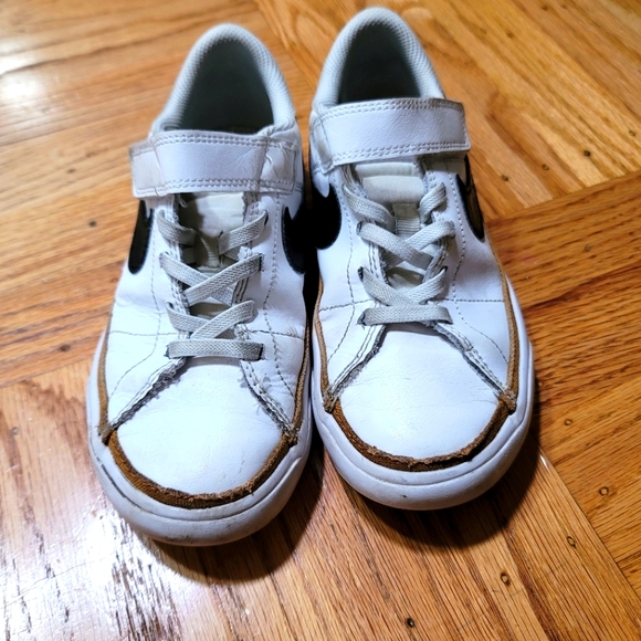 Size 1 Nike court legacy size 1 - Picture 1 of 3